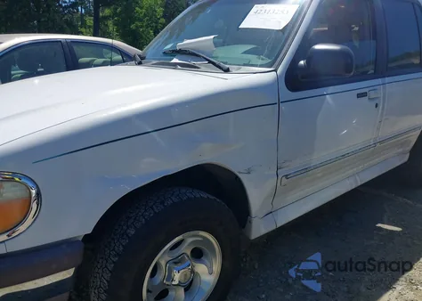 1995 Ford Explorer z USA, uszkodzony, nr VIN 1FMDU34XXSUB24511